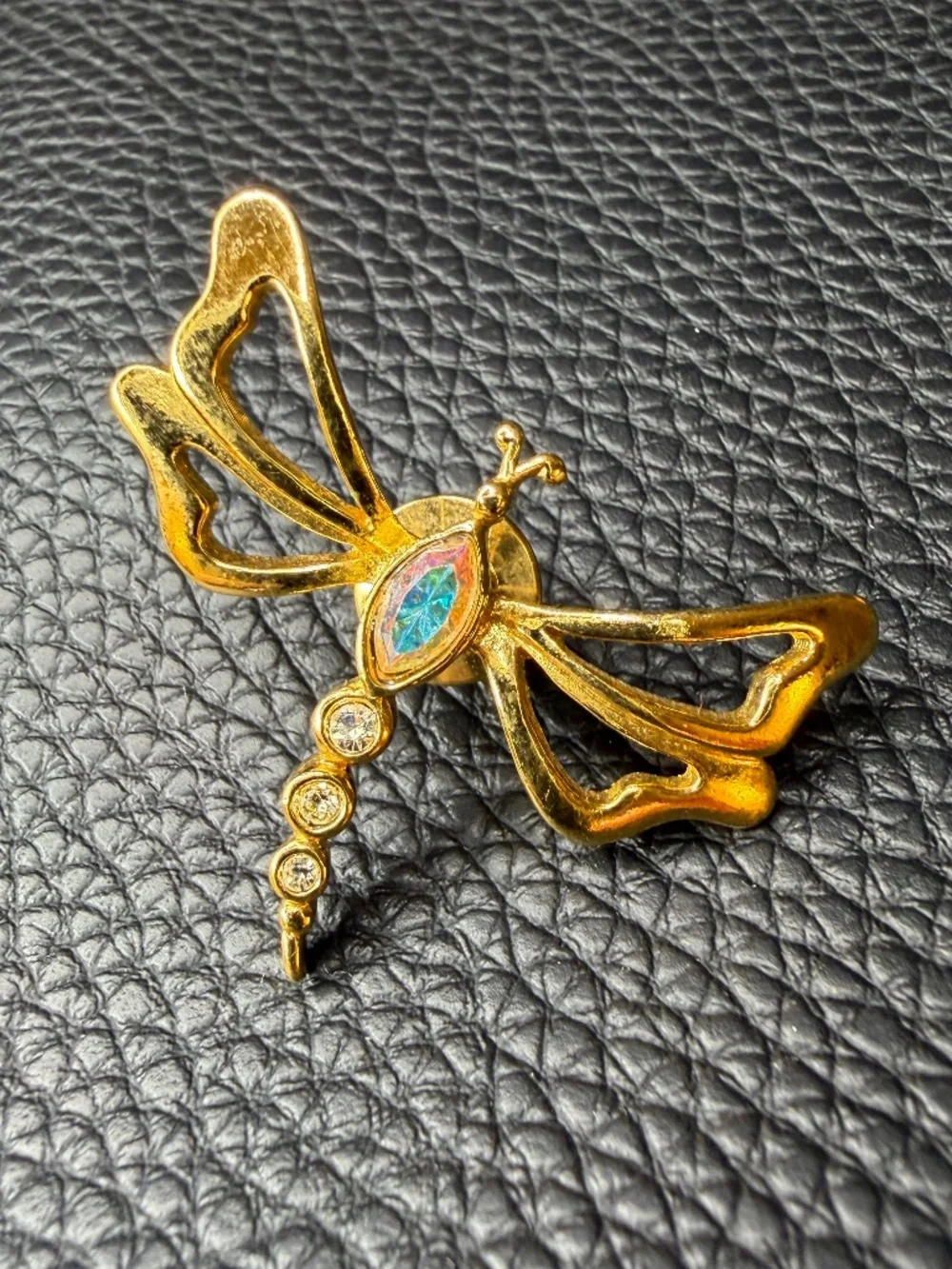 Vintage Gold Tone Avon Dragonfly Aurora Borealis Crystal Brooch Signed Pin 1.5